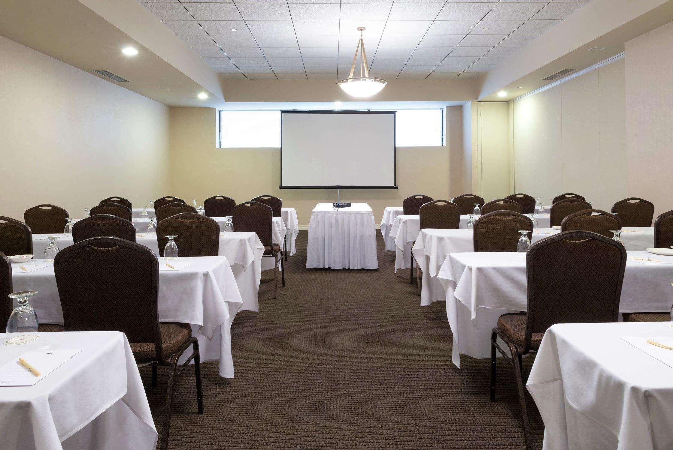 Doubletree By Hilton Binghamton Hotel Exterior photo