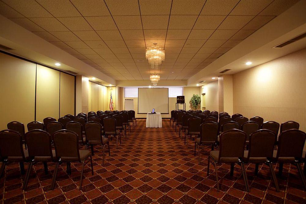 Doubletree By Hilton Binghamton Hotel Exterior photo